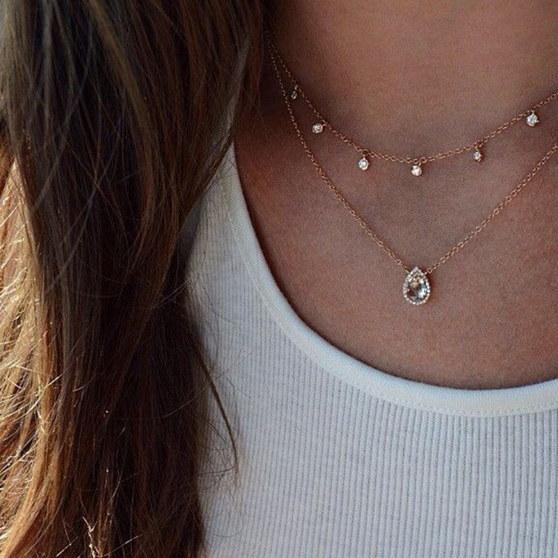 Colares elegantes em várias camadas, corrente longa com cristais