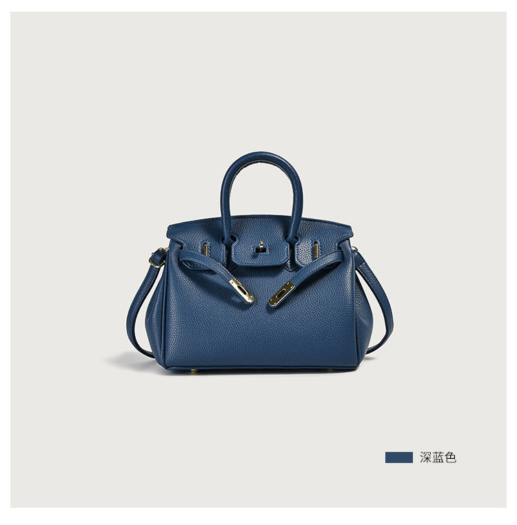 Bolsa em couro, estilo tote, com alça superior, clássica