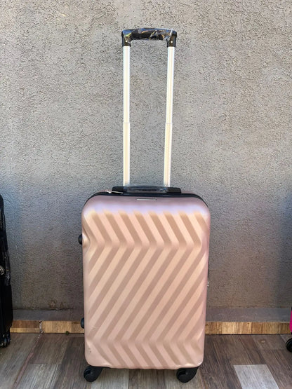 Mala de viagem capacidade 10 kg  vários tamanhos e modelos