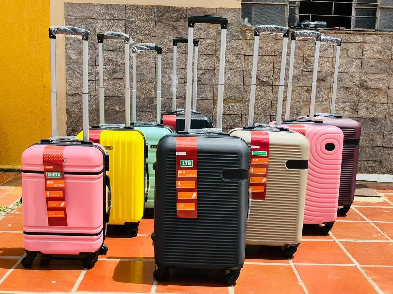 Mala de viagem capacidade 10 kg  vários tamanhos e modelos