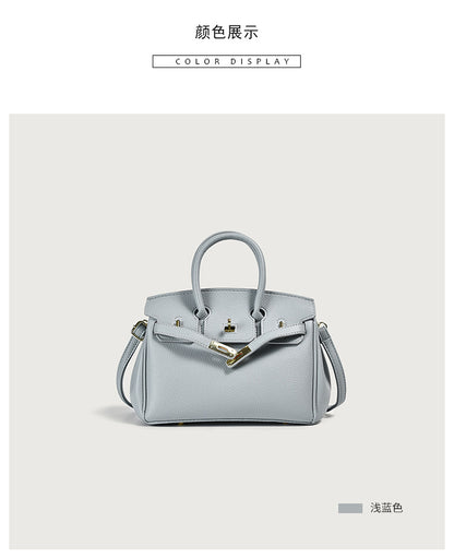 Bolsa em couro, estilo tote, com alça superior, clássica